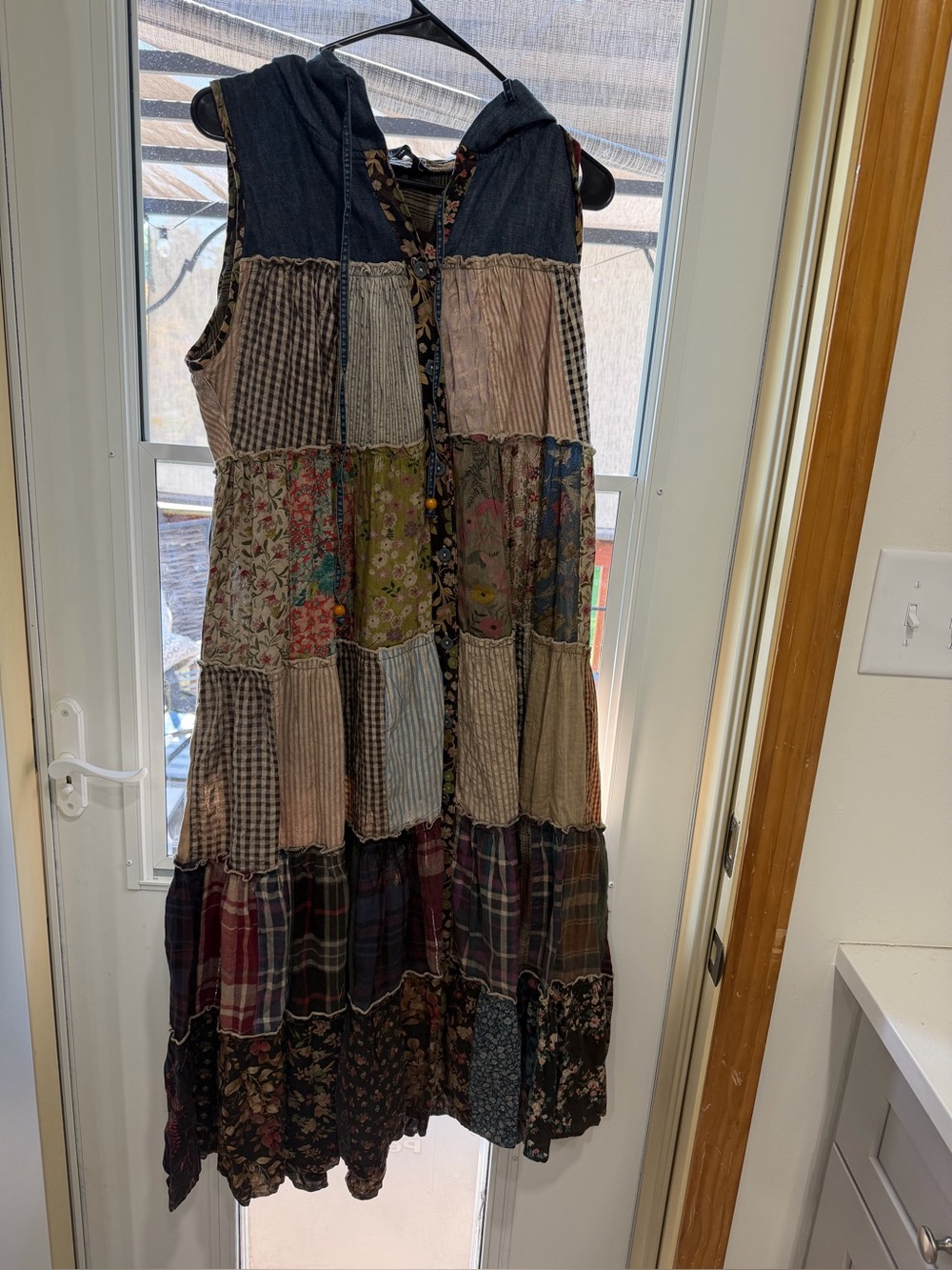 Young threads Sleeveless Patchwork Hooded Maxi Dress in Mixed Prints - Picture 2 of 4
